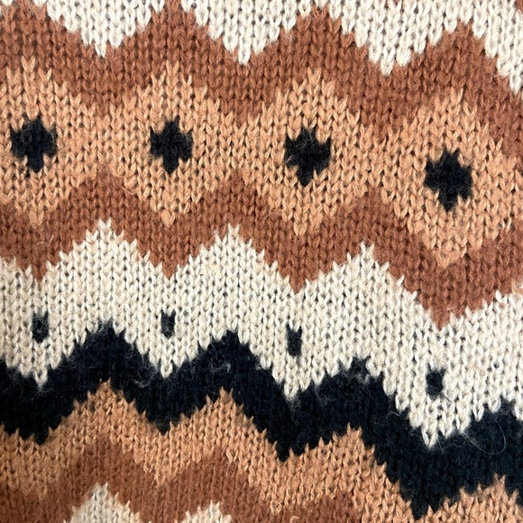 VICI Chevron Knit Sweater - XS - Picture 4 of 5